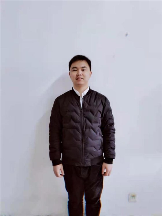 銷(xiāo)售總監(jiān)照片
