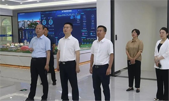 考察企業(yè)、洽談合作